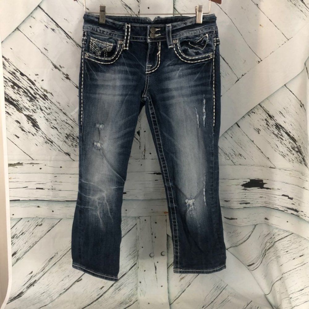 Vigoss size 3 4 3/4 distressed capri Jeans